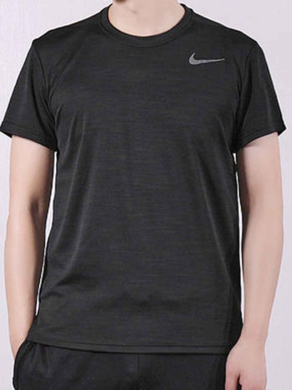 Nike Dri-Fit training t-shirt black men's size M